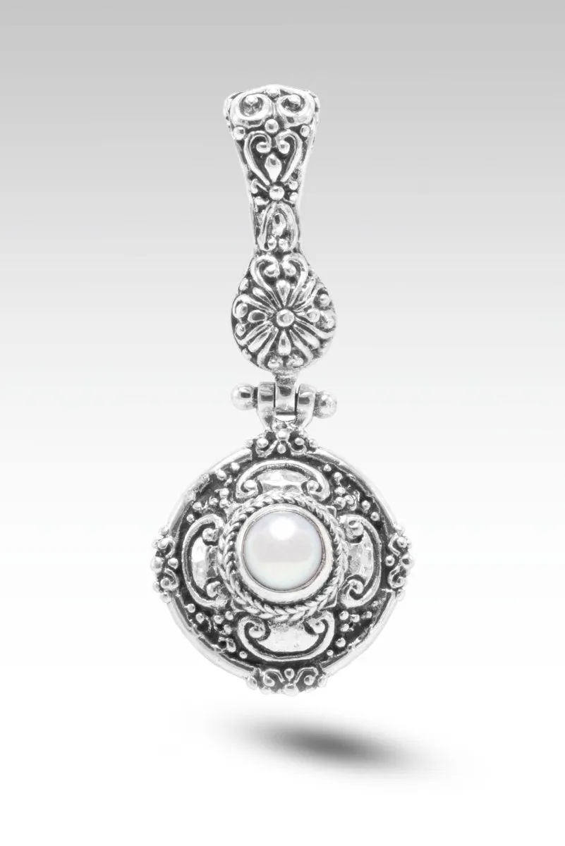 Cheerful Heart Pendant™ in Freshwater Pearl