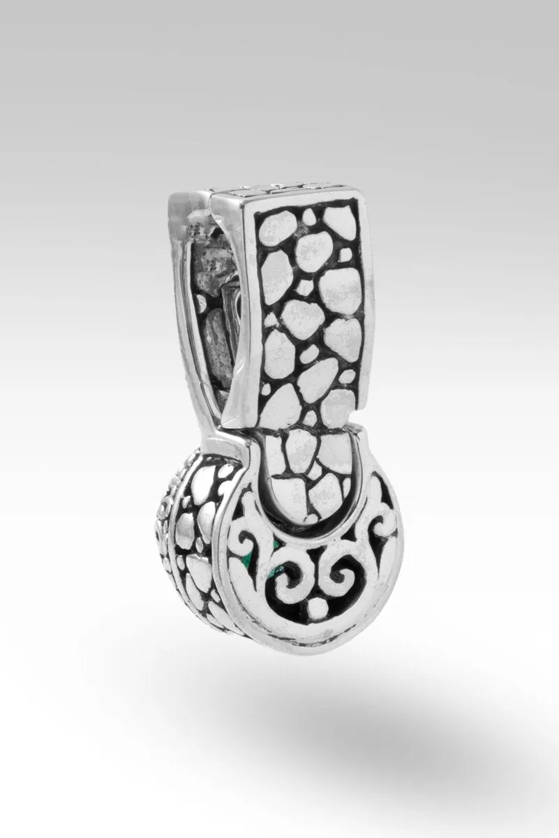 Faith in the Unseen Pendant™ in Green Onyx